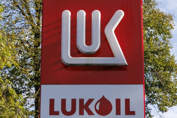 Lukoil kompaniyasi