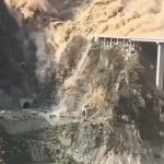 Xitoyning janubi-g‘arbida yangi qurilgan ko‘prikning bir qismi qulab tushdi