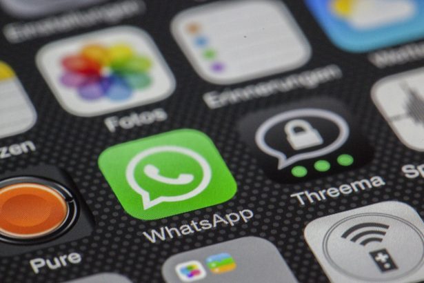 Rossiya WhatsApp’ni to‘liq bloklash bilan ogohlantirdi