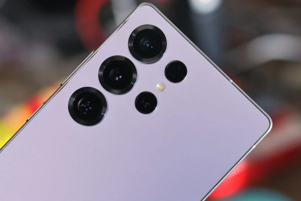 Samsung yangi kamera ustida ishlamoqda