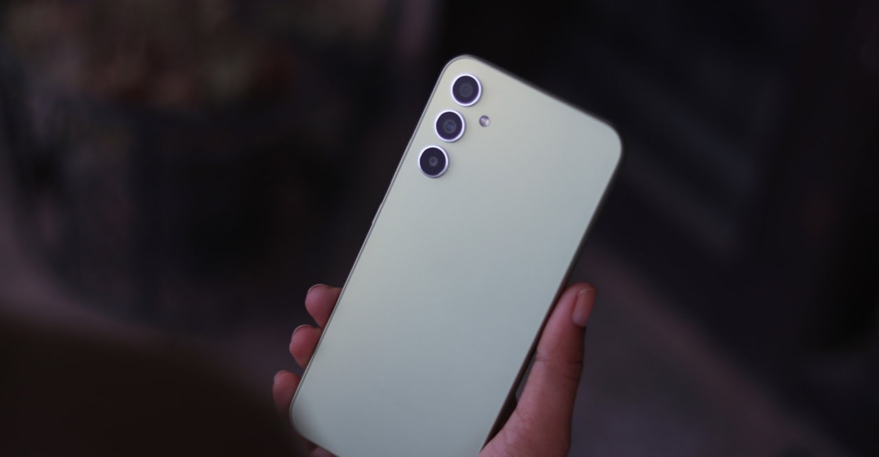 Samsung Galaxy A34 dizayni eskirayotganini ko‘rsatadigan 3 asosiy sabab
