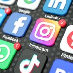 Avstraliyada 16 yoshgacha bo‘lganlar uchun ijtimoiy tarmoqlar taqiqi kuchga kirdi