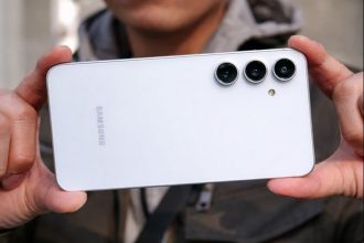 Samsung Galaxy S25 FE iPhone’dan ortda qoldi