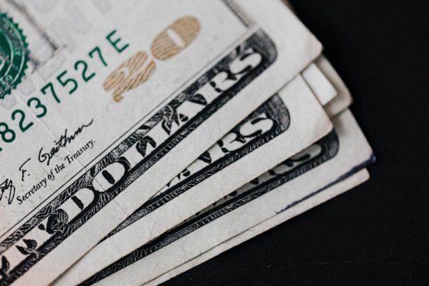 25-dekabr kuni dollar qanday qiymatda bo‘ladi