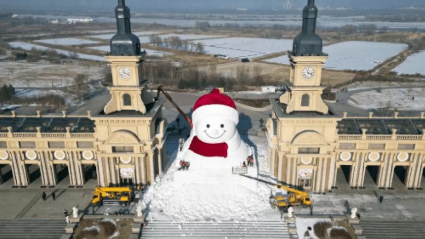 Xitoyda noodatiy 19 metrli qorbola yasaldi