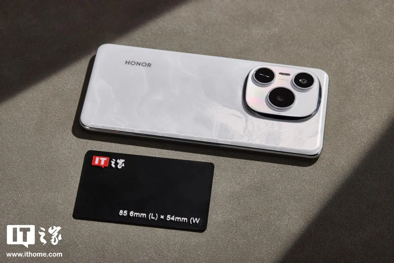 10 000 mA/soatdan ortiq batareyaga ega Honor Power 2 ilk bor sinovdan o‘tdi