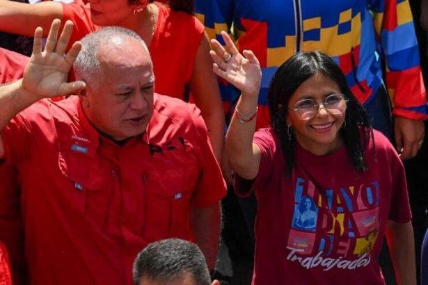 Venesuela hukumati Maduroni ozod qilish uchun maxsus komissiya tuzdi