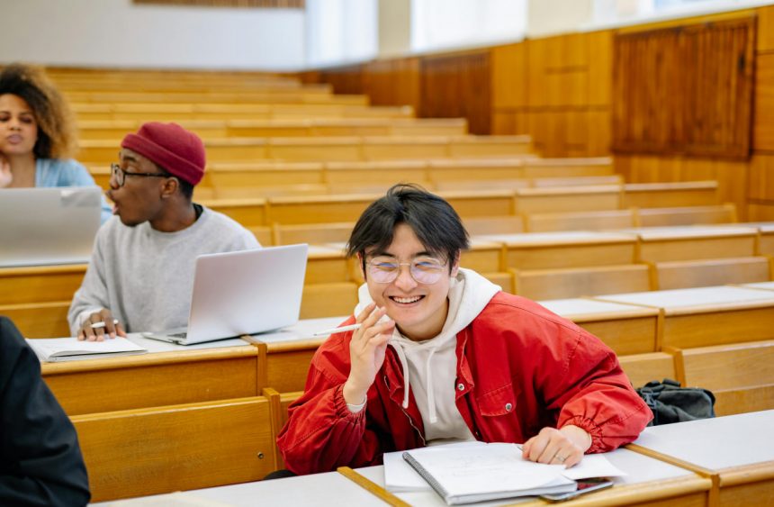 O‘zbekistonga o‘qish uchun kelayotgan xorijliklar soni qancha