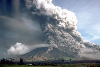 Filippindagi Mayon vulqoni otildi