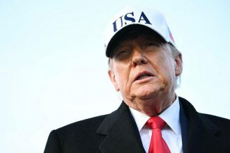 Tramp Grenlandiya masalasida keskinlashuvni kuchaytirdi