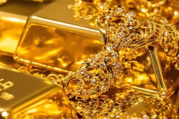 Oltin narxi rekordni yangiladi va $4,7 mingdan oshdi