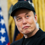 Ilon Mask boyligi 800 mlrd AQSh dollaridan oshdi