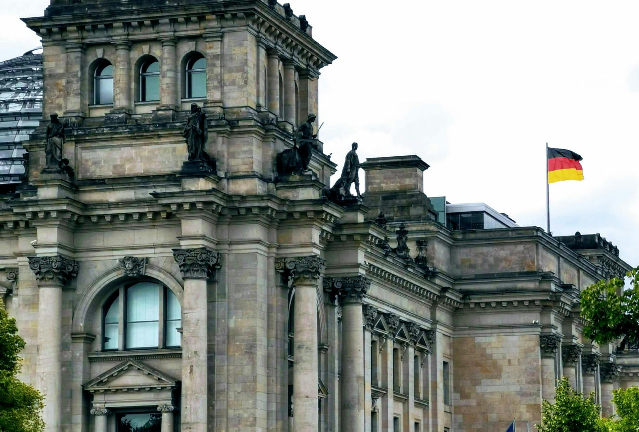 Germaniya Rossiya va Xitoyni kuzatish uchun kosmik tizim yaratadi