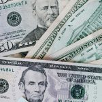 Dollar 30 so‘mdan ko‘proq arzonladi: 10-aprel kuni valyutalar kursi qanday qiymatda bo‘ladi