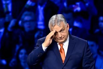 Orban saylovda mag‘lub bo‘ldi, muxolifat hokimiyatni olmoqda