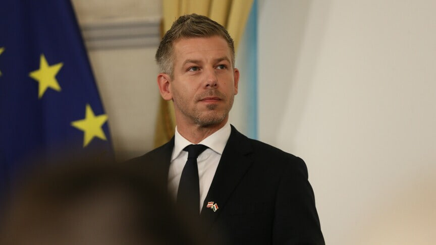 Vengriya Xalqaro jinoyat sudidan chiqish qarorini bekor qiladi
