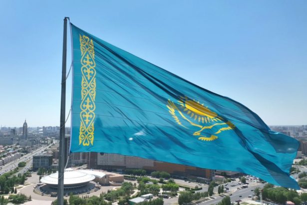 Qozog‘istonda ayollar uchun ish haftasini qisqartirish taklif qilindi