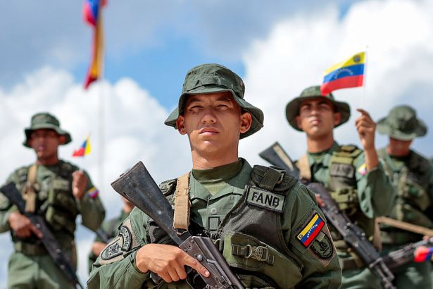 Venesuelada harbiy safarbarlik joriy etildi