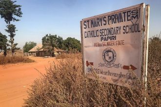 Nigeriyada o‘g‘irlab ketilgan maktab o‘quvchilari ozod etildi
