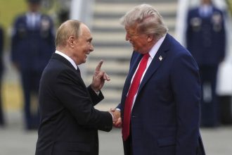 Putin Trampni Rojdestvo bilan tabrikladi