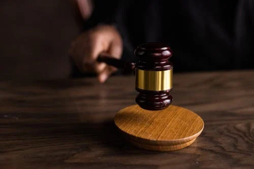 Qozog‘istonda ayol TikTok’dagi chiqishlari uchun ikki yilga ozodlikdan mahrum etildi