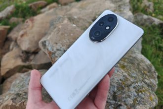 Honor 200 smartfonining narxi keskin tushdi