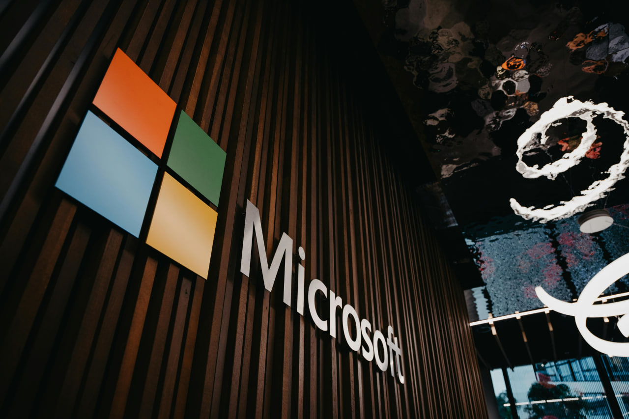 Microsoft kompaniyasi 357 mlrd dollarga yaqin qiymat yo‘qotdi