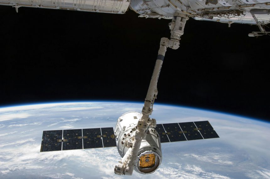 NASA Oy bazasiga 20 mlrd dollar yo‘naltirmoqchi