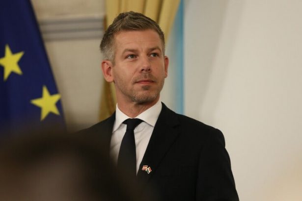 Vengriya Xalqaro jinoyat sudidan chiqish qarorini bekor qiladi