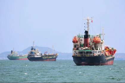 AQSh va Eron Hormuz bo‘g‘ozini ochishga kelishdi