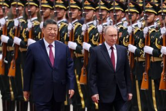 Vladimir Putin Pekinda Si Szinpin bilan uchrashdi