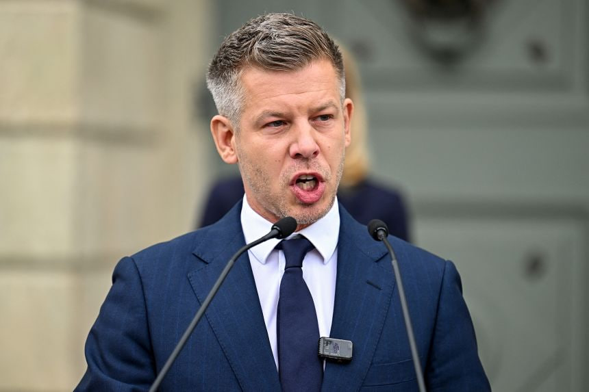 Vengriya bosh vaziri Orban maxsus xizmatlar uchun javob berishi kerakligini aytdi
