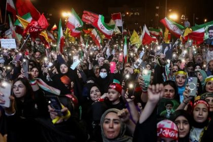 Eron harbiylari Isroilga zarbalarni to‘xtatishini e’lon qildi