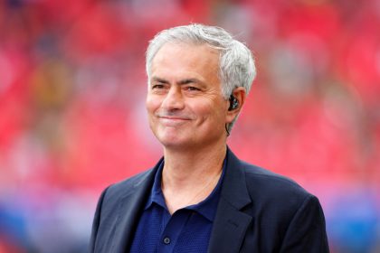 Joze Mourinyo «Benfika» klubi bilan xayrlashdi