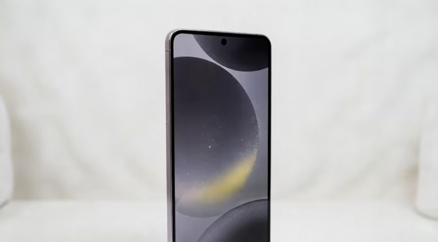 Redmi 8000 mA/soatdan katta batareyali Ultra smartfon tayyorlamoqda