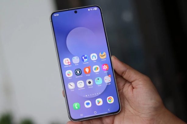 Samsung Galaxy S26 FE fon rasmi sizib chiqdi