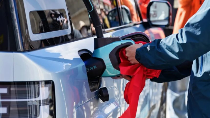 BYD kompaniyasi 6,6 mingdan ortiq tezkor quvvatlash stansiyasini qurdi