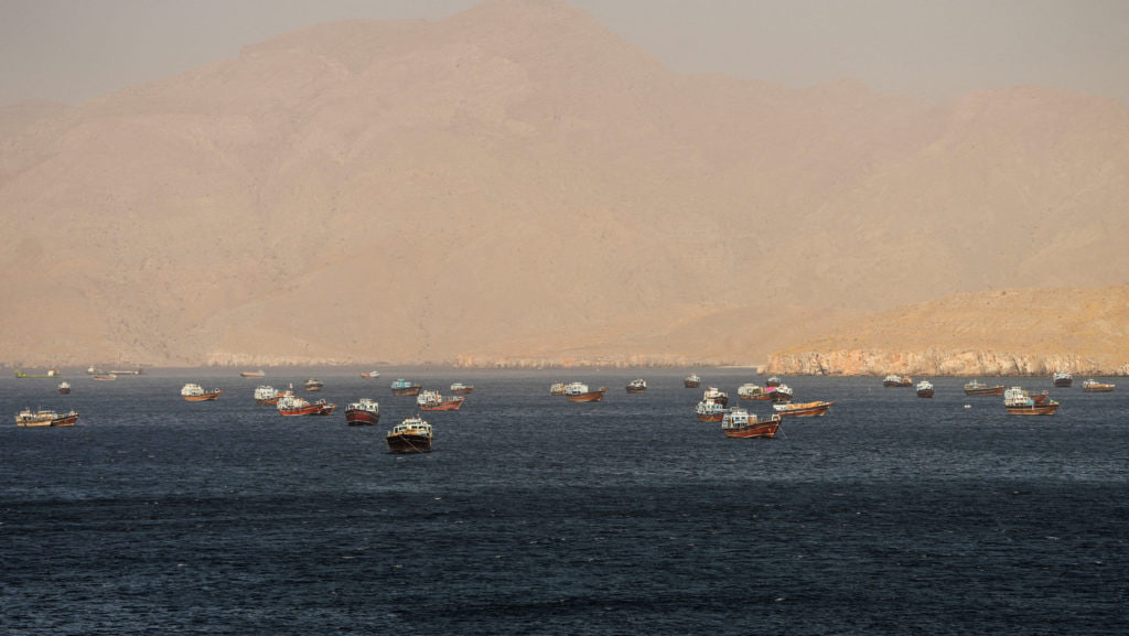 Ummon Hormuz bo‘g‘ozida vaqtinchalik dengiz yo‘lagini ochdi