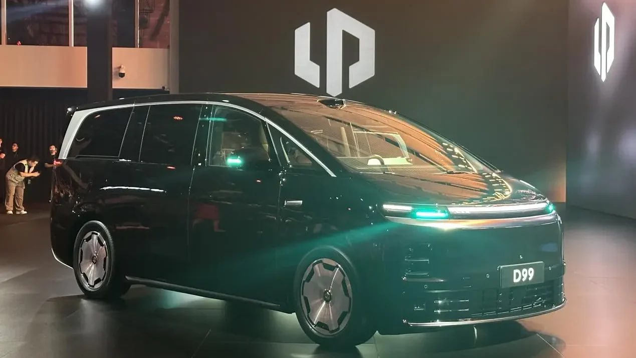 Leapmotor D99 avtomobili sotuvga chiqdi