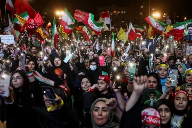 Eron harbiylari Isroilga zarbalarni to‘xtatishini e’lon qildi