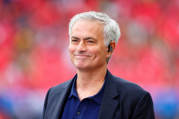 Joze Mourinyo «Benfika» klubi bilan xayrlashdi