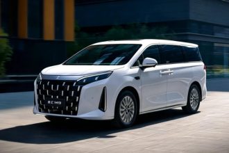 BYD Linghui M9 rasmiy taqdimotdan oldin avtosalonlarga yetkazila boshlandi