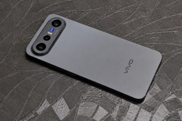Vivo X300e smartfoni taqdimoti yaqin: smartfon kutishga arziydimi