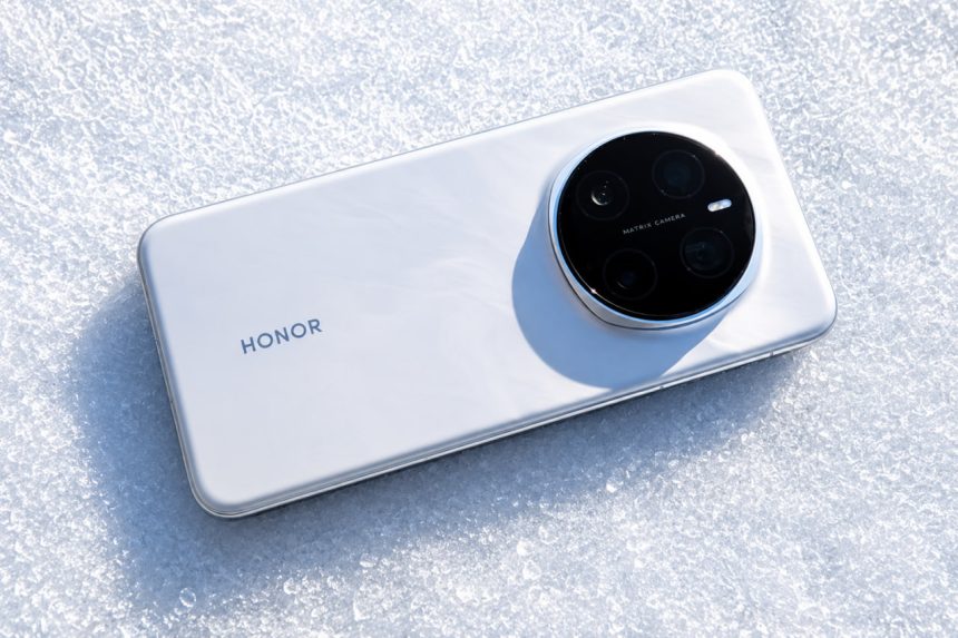 Honor 200 MP kamerali buklamali smartfon tayyorlamoqda