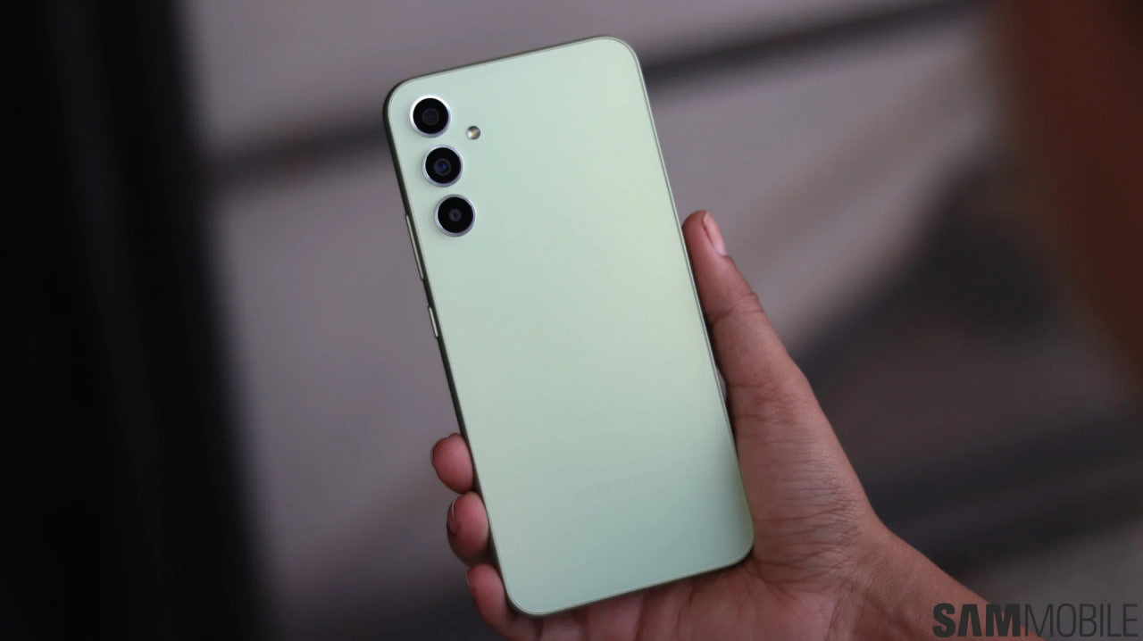 Samsung Galaxy A34 yangilanishi 57 ta zaiflikni bartaraf etdi