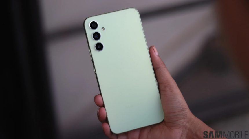Samsung Galaxy A34 yangilanishi 57 ta zaiflikni bartaraf etdi